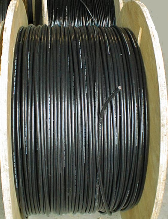 Cable.jpg (85871 bytes)